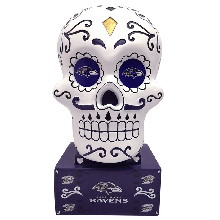 Figura Día de Muertos Baltimore Ravens Sugar Skull Statue Evergreen Verde