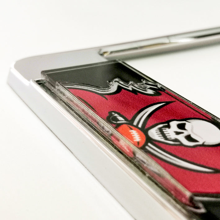 Porta Placas Tampa Bay Buccaneers Metálico Gls MEG2 WinCraft