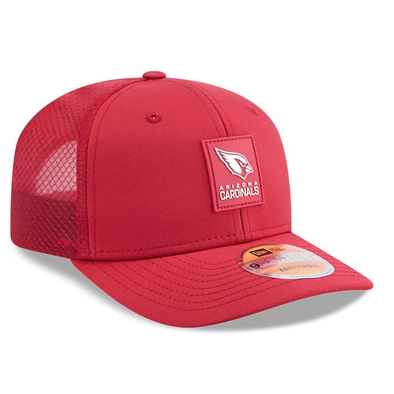 Gorra 9SEVENTY Arizona Cardinals Sideline 2025 New Era