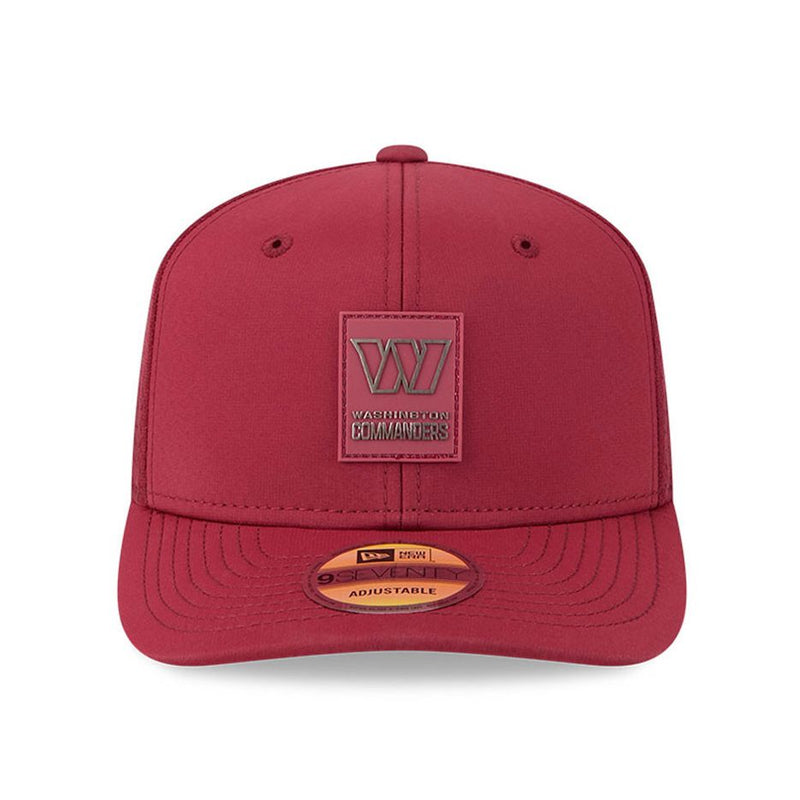 Gorra 9SEVENTY Washington Commanders Sideline 2025 New Era