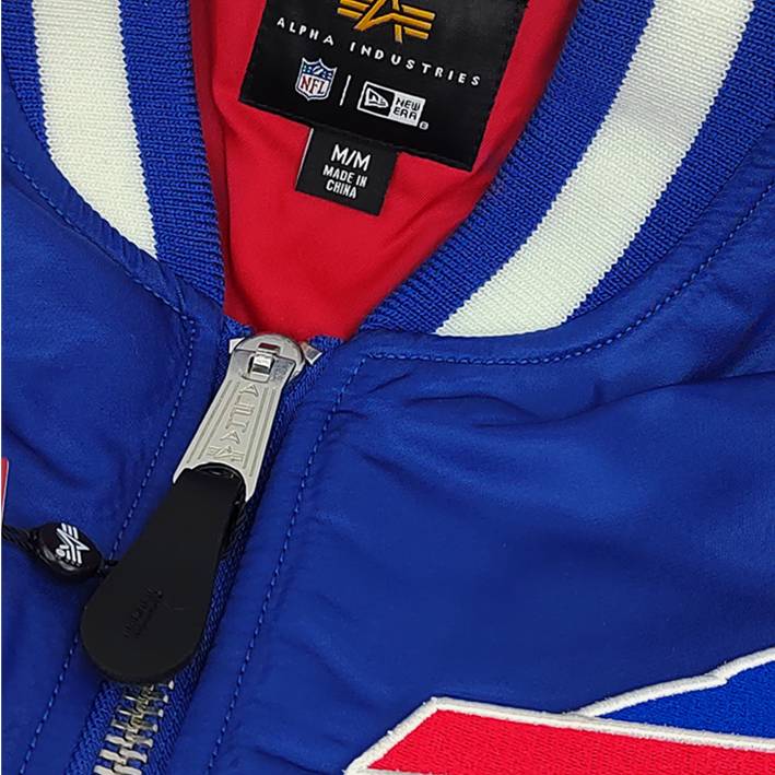 Chamarra Buffalo Bills Alpha Industries New Era