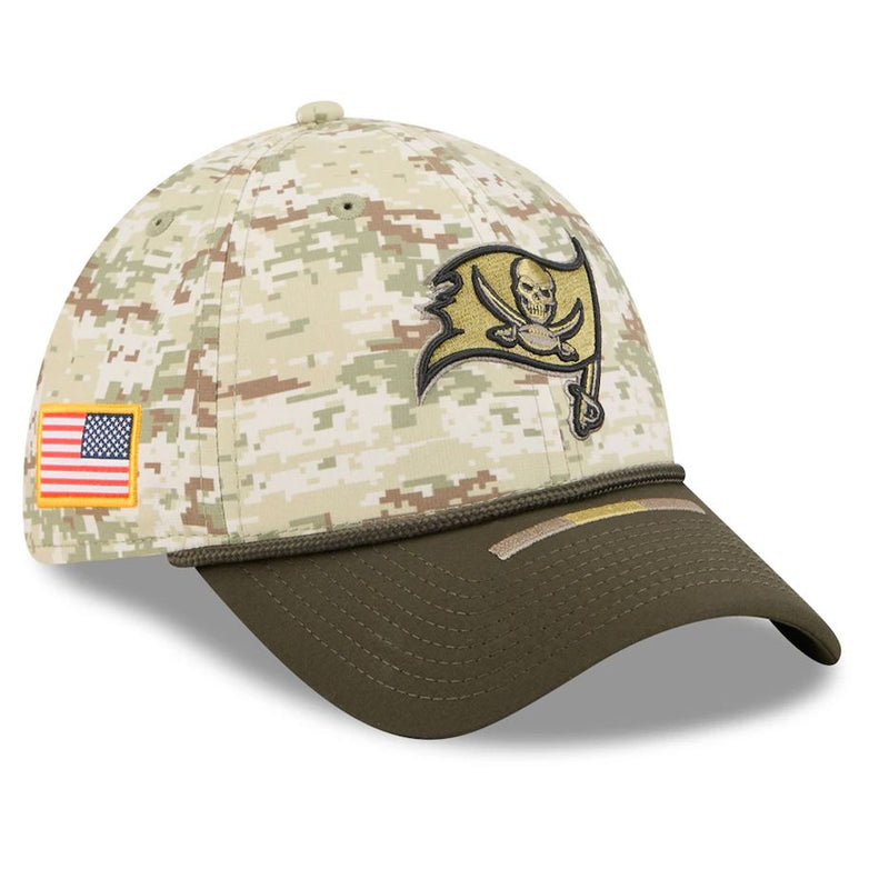 Gorra 39THIRTY Tampa Bay Buccaneers Salute to Service 2025 New Era Camuflaje