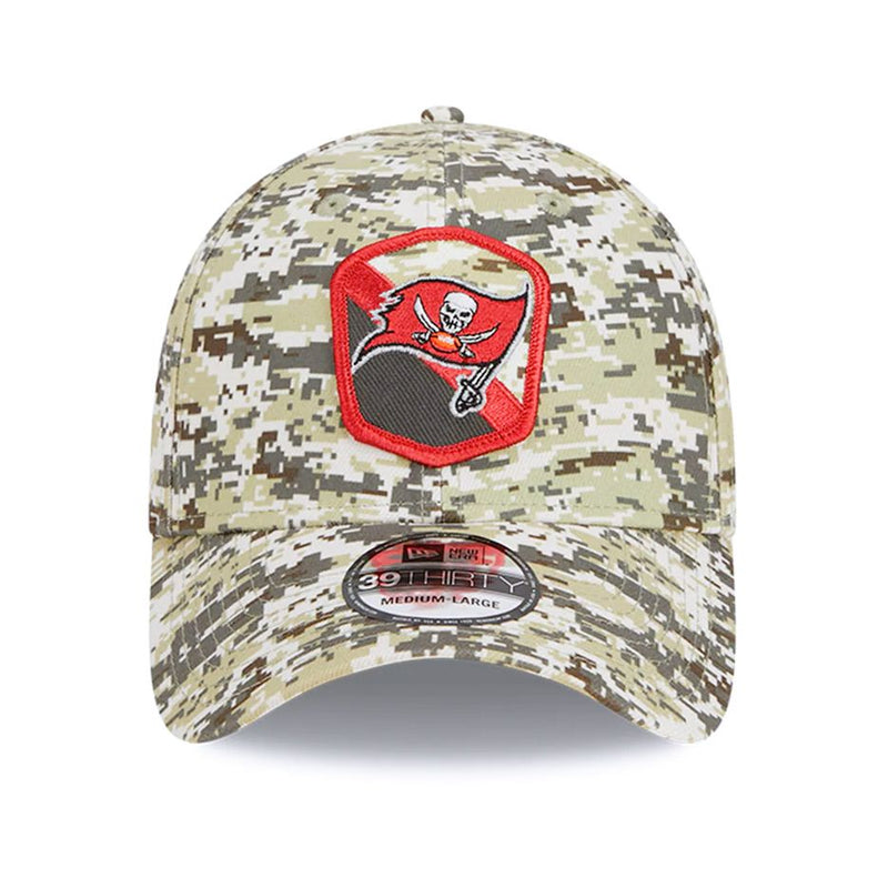 Gorra 39THIRTY Tampa Bay Buccaneers Salute to Service 2023 New Era Camuflaje