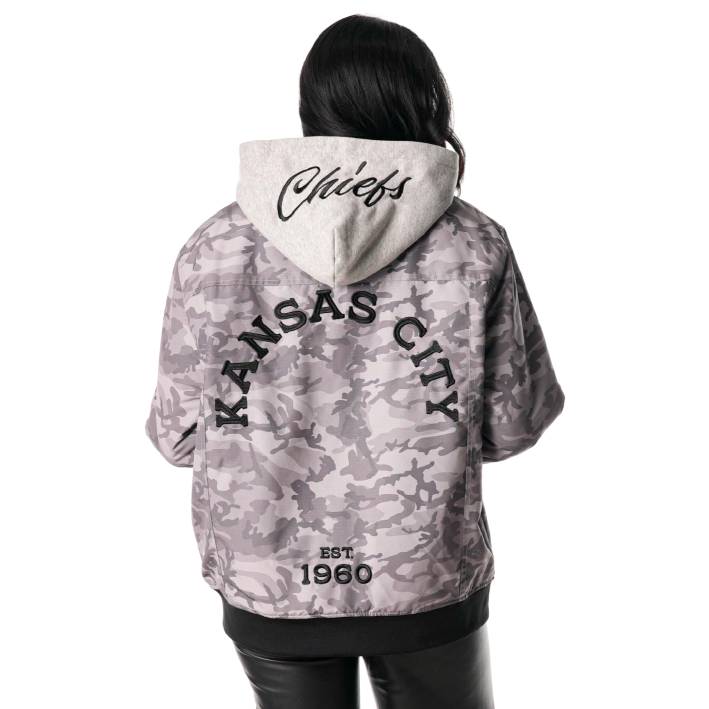 Sudadera Kansas City Chiefs Bomber Unisex The Wild Collective Camuflaje
