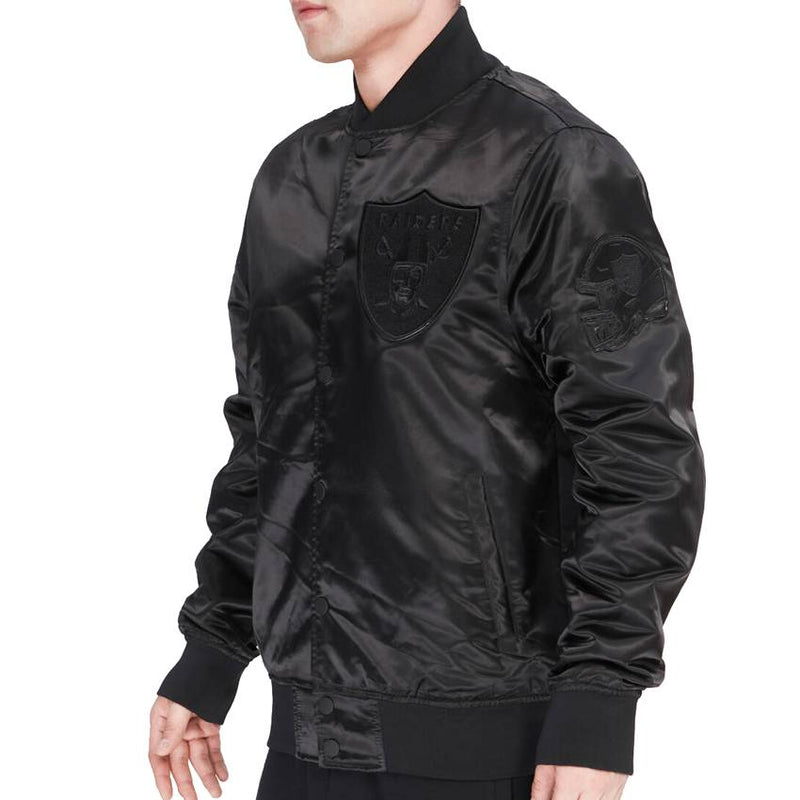 Chamarra Las Vegas Raiders Logo Satin Pro Standard Negro