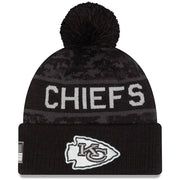Gorro Beanie Kansas City Chiefs Salute to Service 2026 New Era Negro