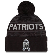 Gorro Beanie New England Patriots Salute to Service 2026 New Era Negro