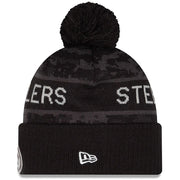 Gorro Beanie Pittsburgh Steelers Salute to Service 2026 New Era Negro
