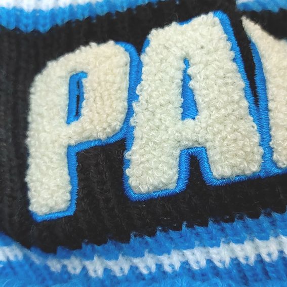 Gorro Beanie Carolina Panthers Sideline 2024 New Era