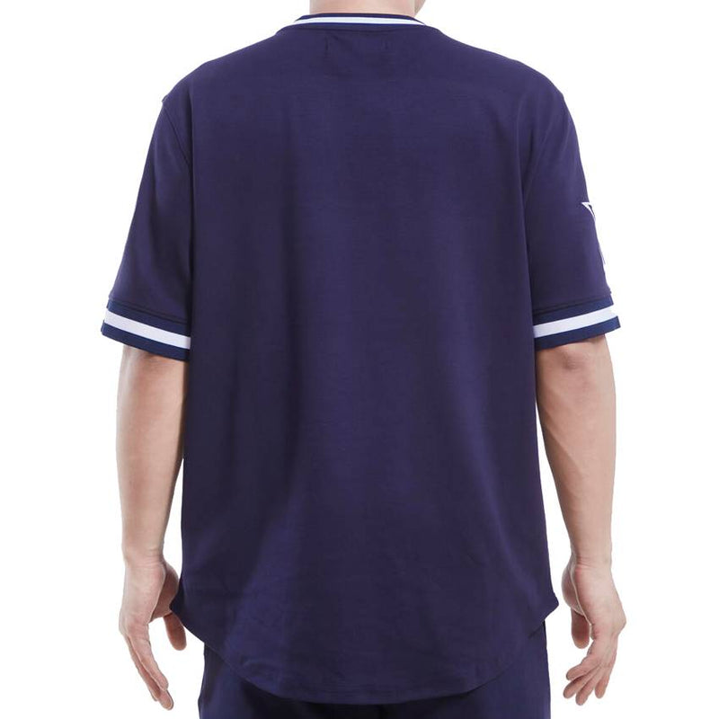 Playera Dallas Cowboys Chenille Mdn Pro Standard
